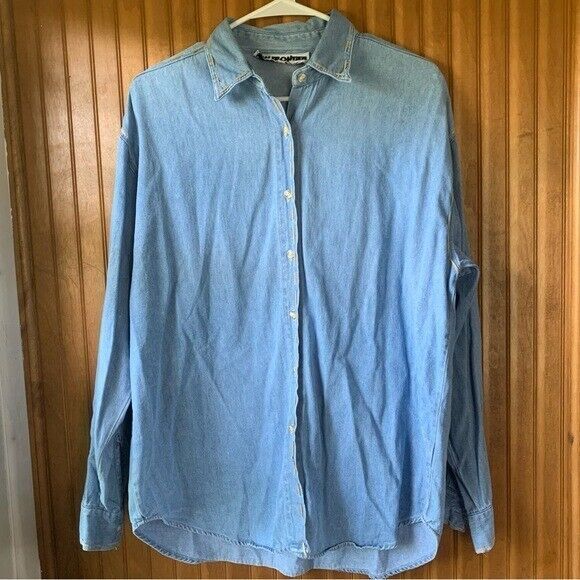 new frontier Tops - New Frontier Vintage Women Coastal Cowgirl Denim Button-Up Women Medium